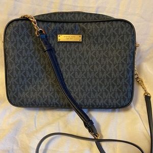 MK small Jet Set crossbody